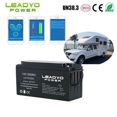 แบตเตอรี่ลิเธียมไอออน RV IP66 แบบชาร์จใหม่ได้ 12V 200Ah LiFePO4 แบตเตอรี่รอบลึกพร้อมแอพอัจฉริยะ